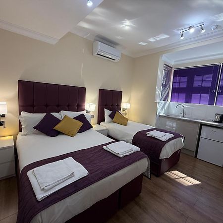 Crompton Guest House Χάνσλοου Εξωτερικό φωτογραφία