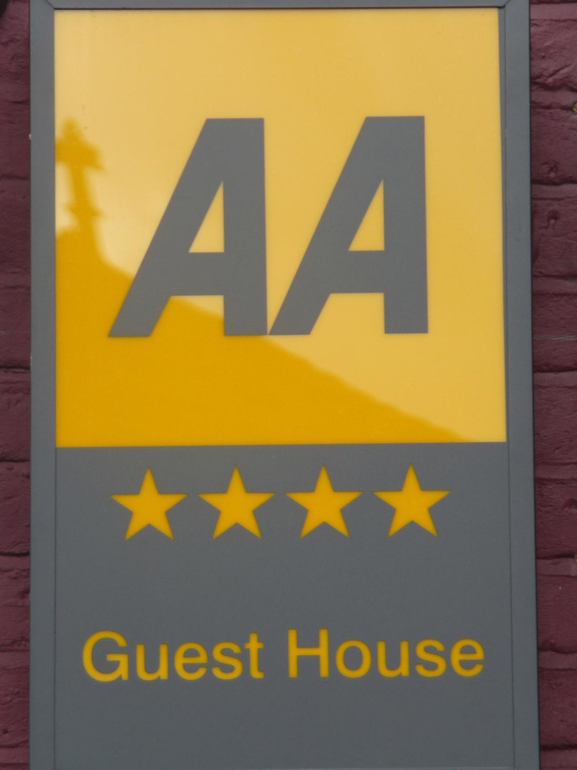 Crompton Guest House Χάνσλοου Εξωτερικό φωτογραφία