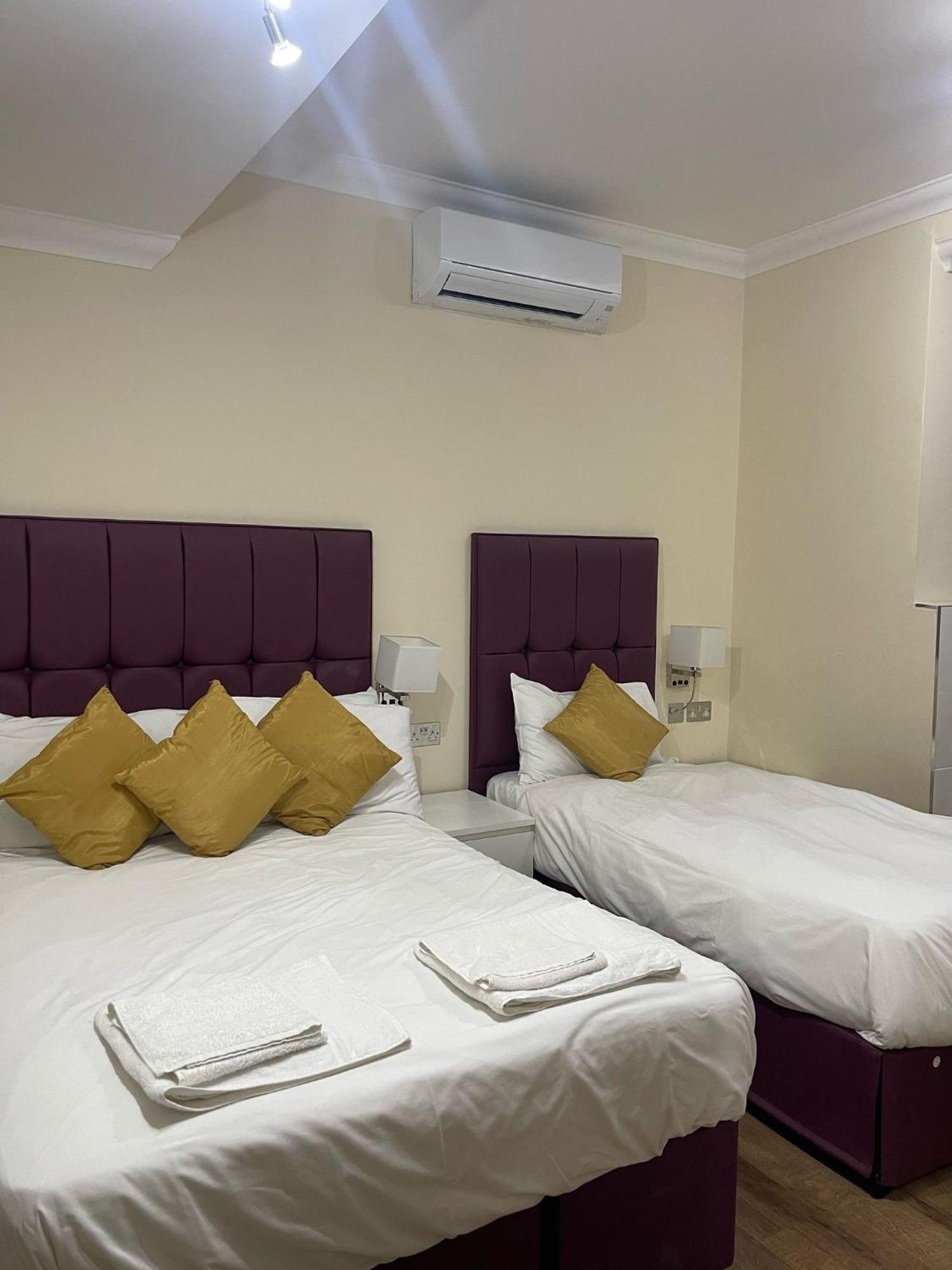 Crompton Guest House Χάνσλοου Εξωτερικό φωτογραφία