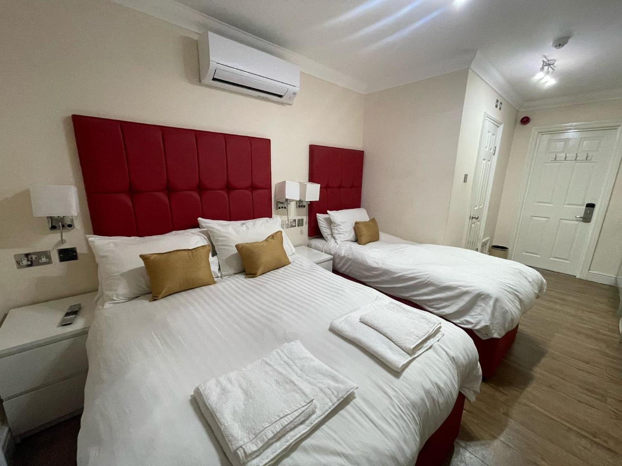 Crompton Guest House Χάνσλοου Εξωτερικό φωτογραφία