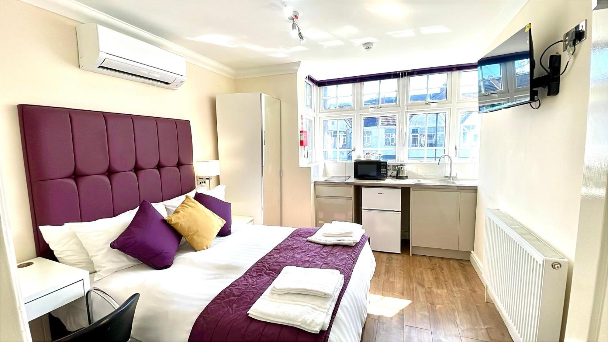 Crompton Guest House Χάνσλοου Εξωτερικό φωτογραφία