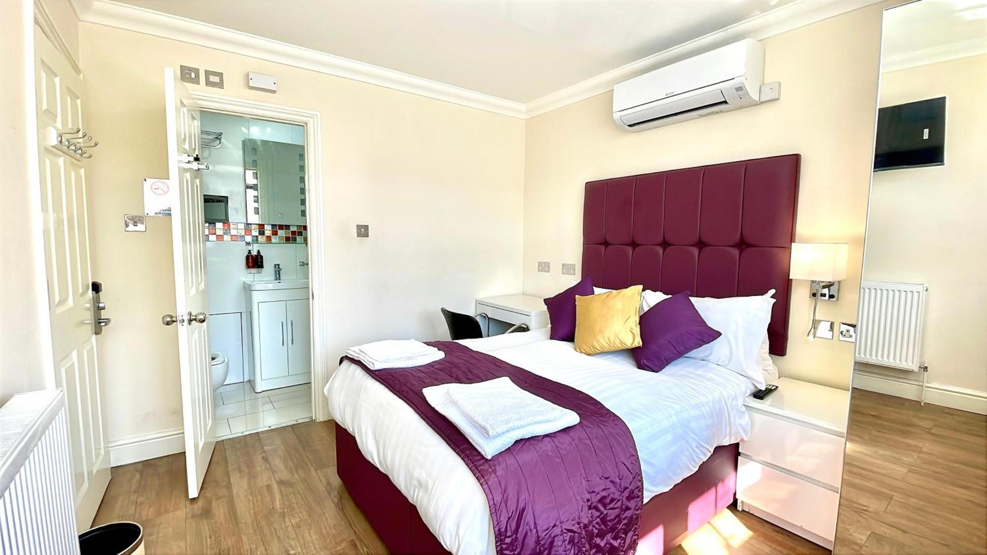 Crompton Guest House Χάνσλοου Εξωτερικό φωτογραφία
