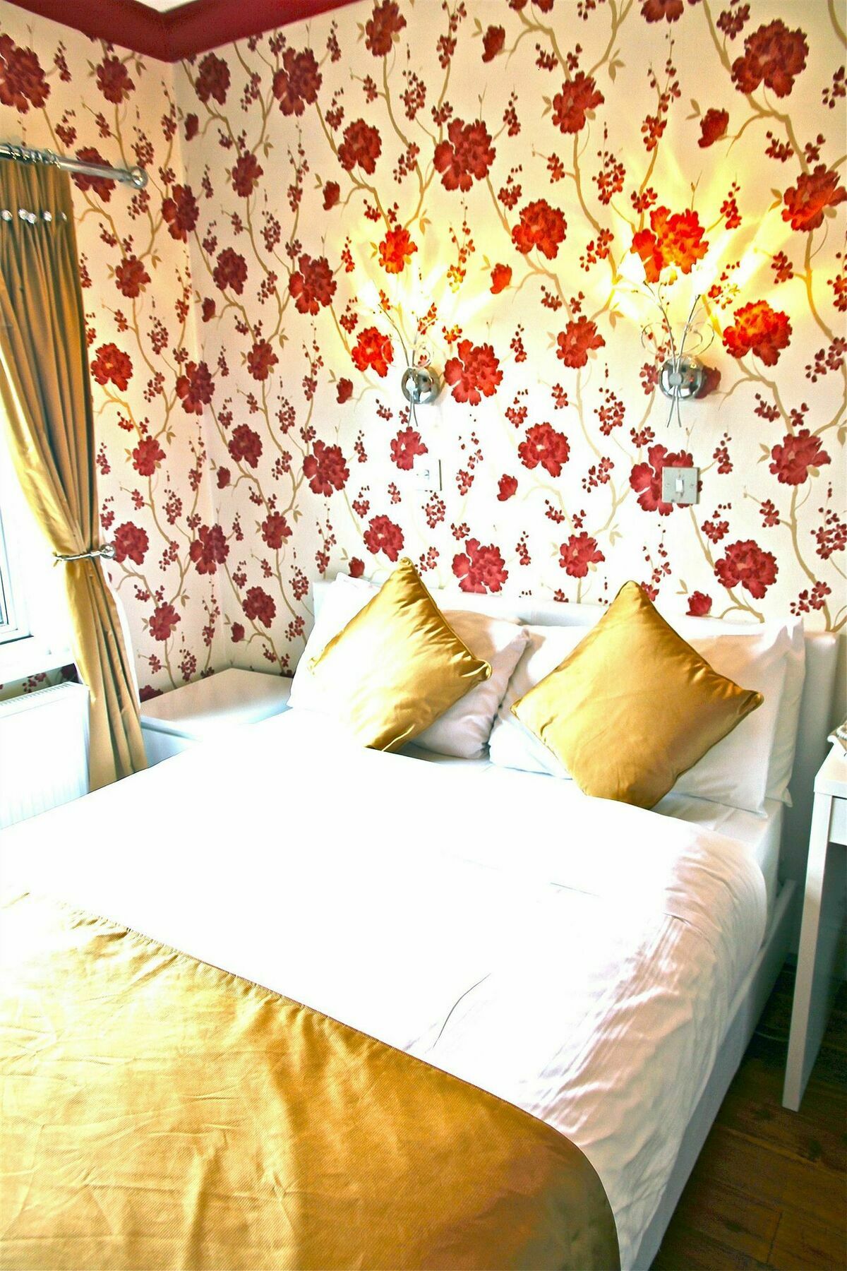 Crompton Guest House Χάνσλοου Εξωτερικό φωτογραφία