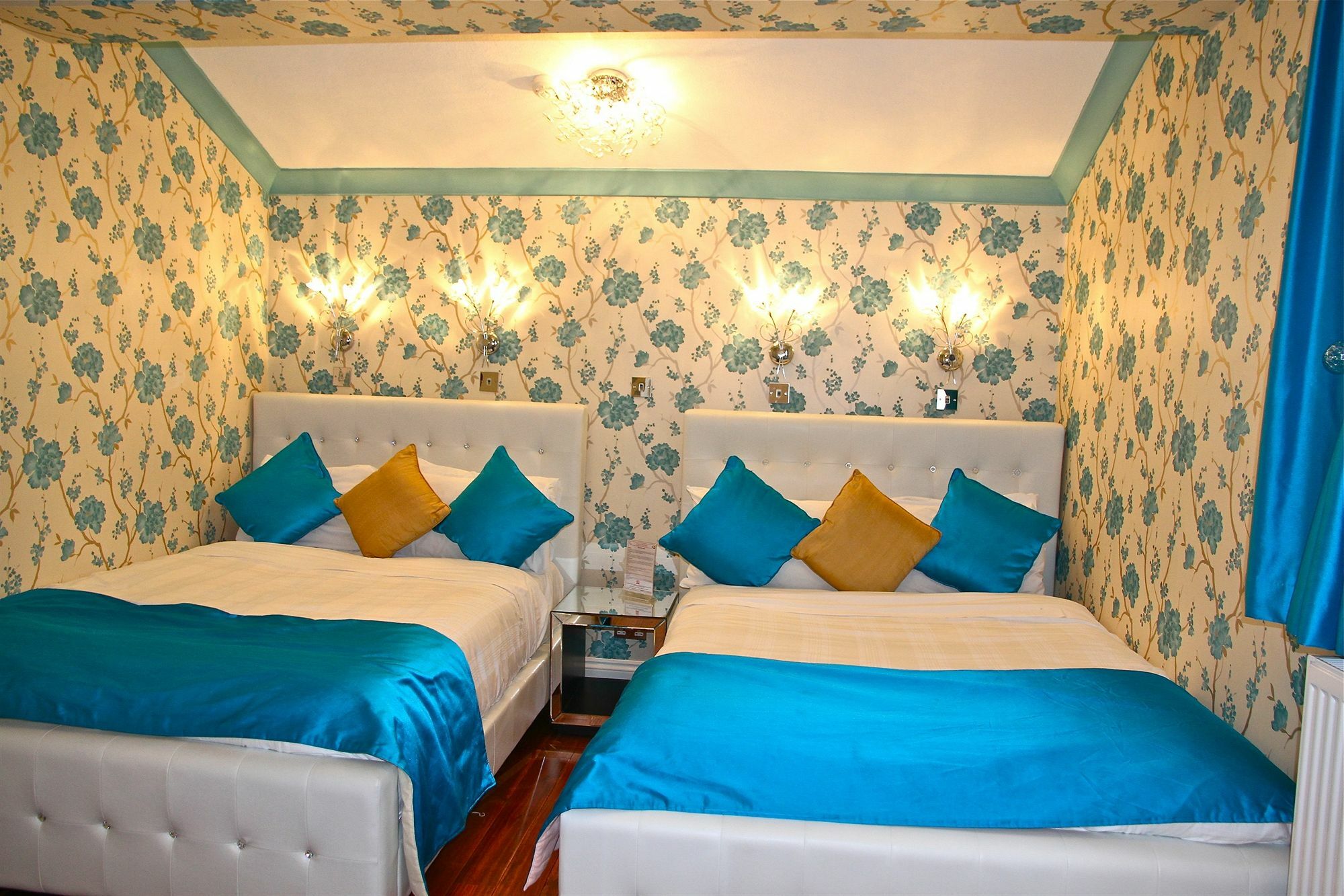 Crompton Guest House Χάνσλοου Εξωτερικό φωτογραφία